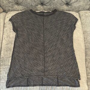 Lululemon Athletica Heathered Gray Black Short Sleeve Shirt - Size 6